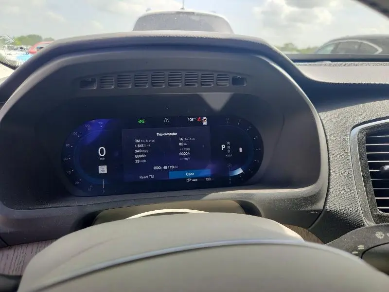 2023 VOLVO XC90 PLUS  