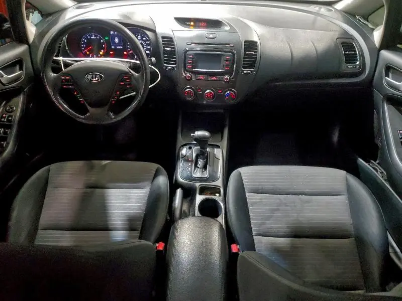 2017 KIA FORTE LX  