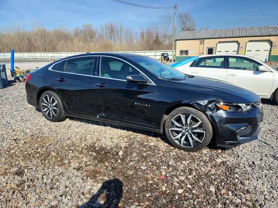 2017 CHEVROLET MALIBU LT  