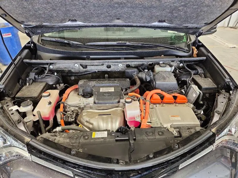 2016 TOYOTA RAV4 HV XLE  