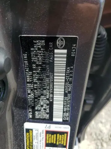 2017 TOYOTA CAMRY LE  