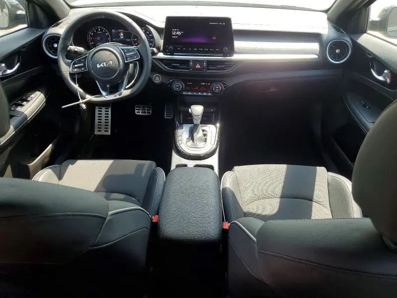 2024 KIA FORTE GT LINE  