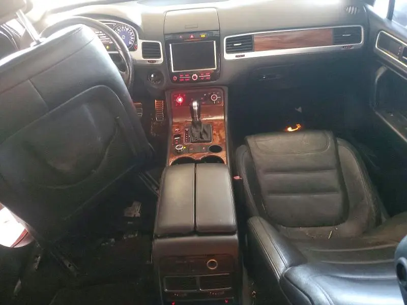 2011 VOLKSWAGEN TOUAREG HYBRID  
