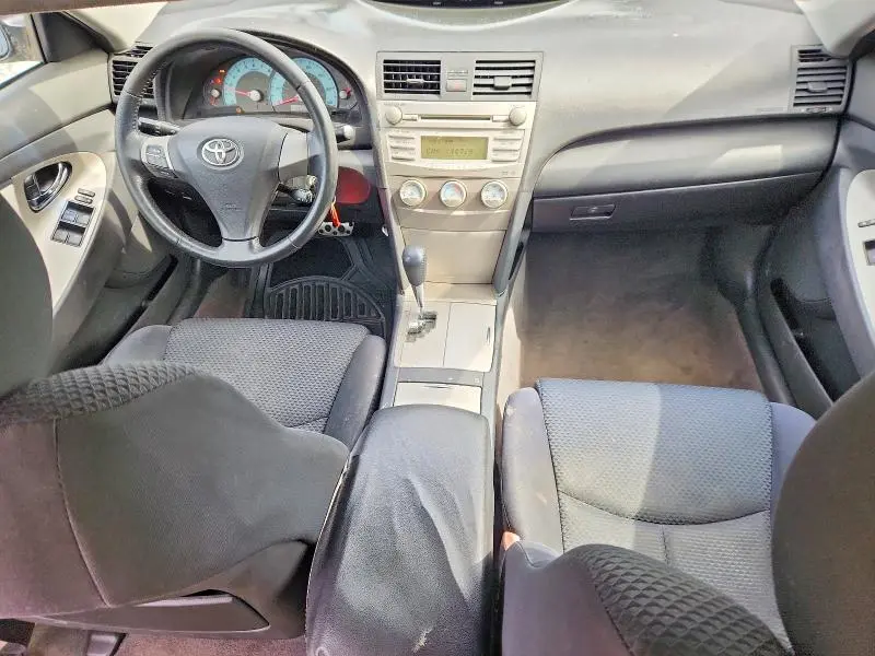 2010 TOYOTA CAMRY SE  