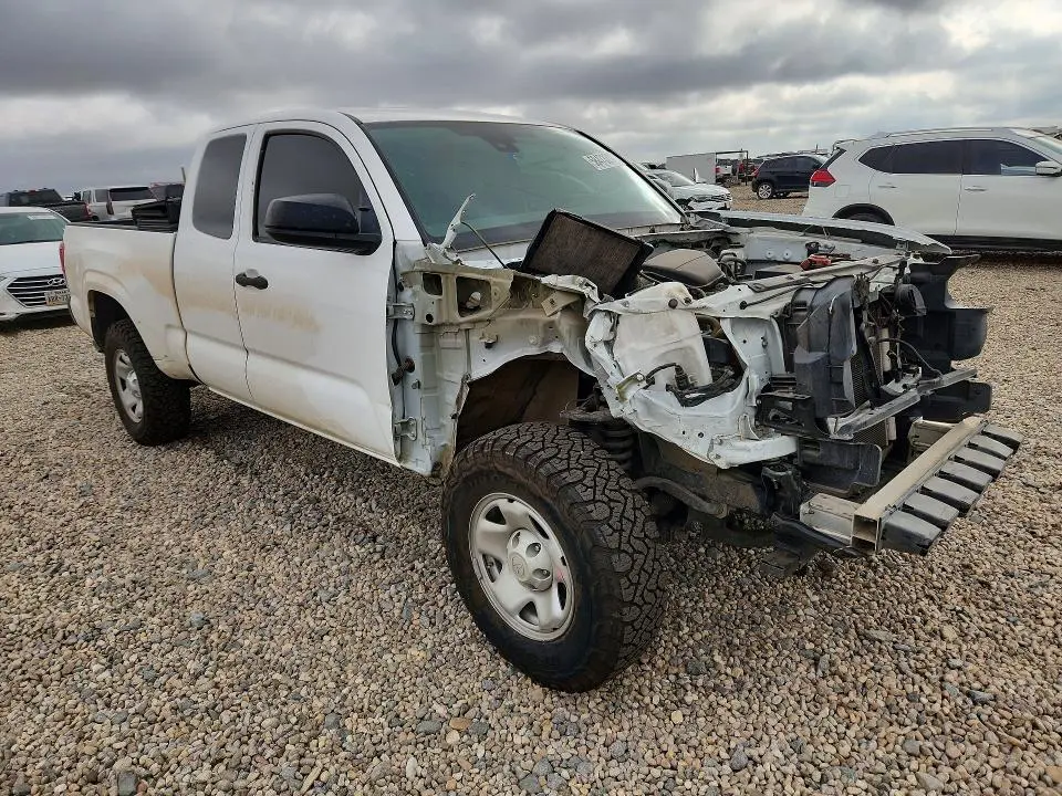 2020 TOYOTA TACOMA SR  