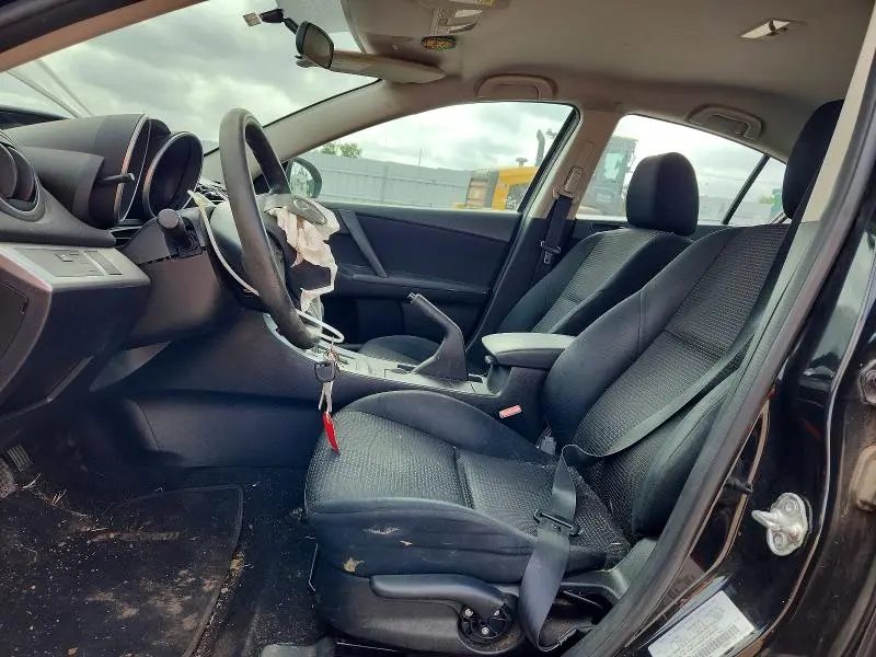 2013 MAZDA 3 I  