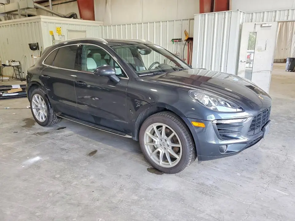 2017 PORSCHE MACAN S  