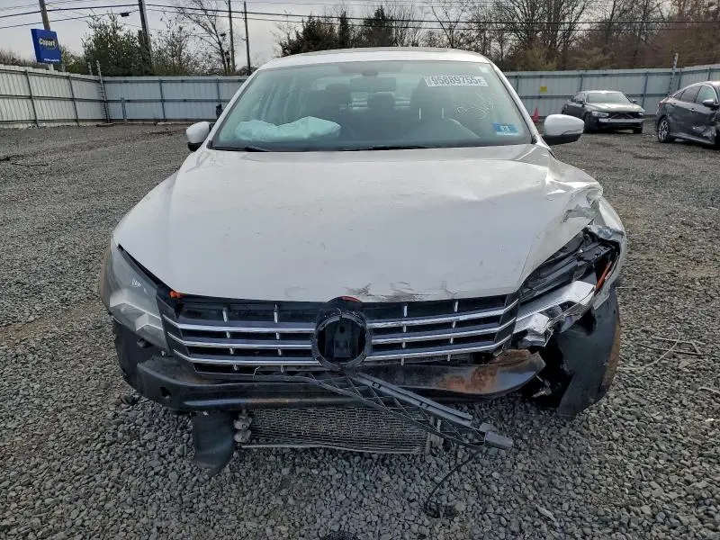 2012 VOLKSWAGEN PASSAT SEL  