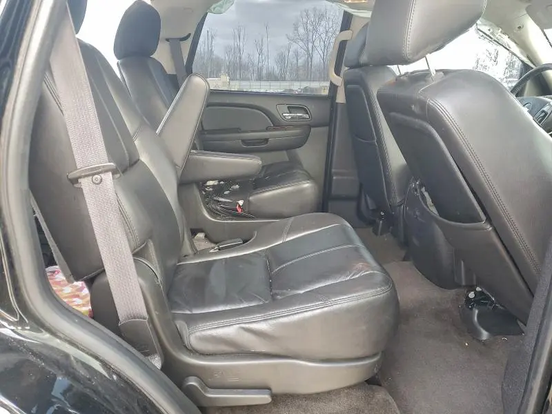 2011 CHEVROLET TAHOE K1500 LT  