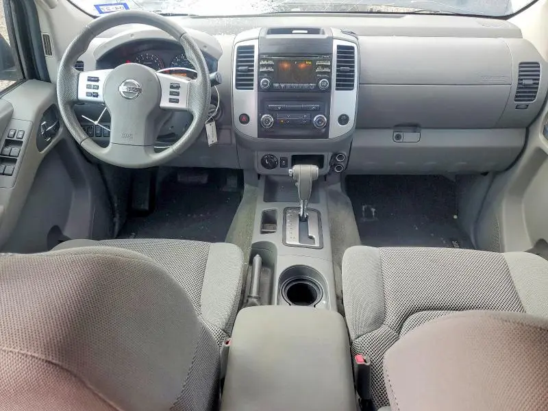 2014 NISSAN FRONTIER SV  