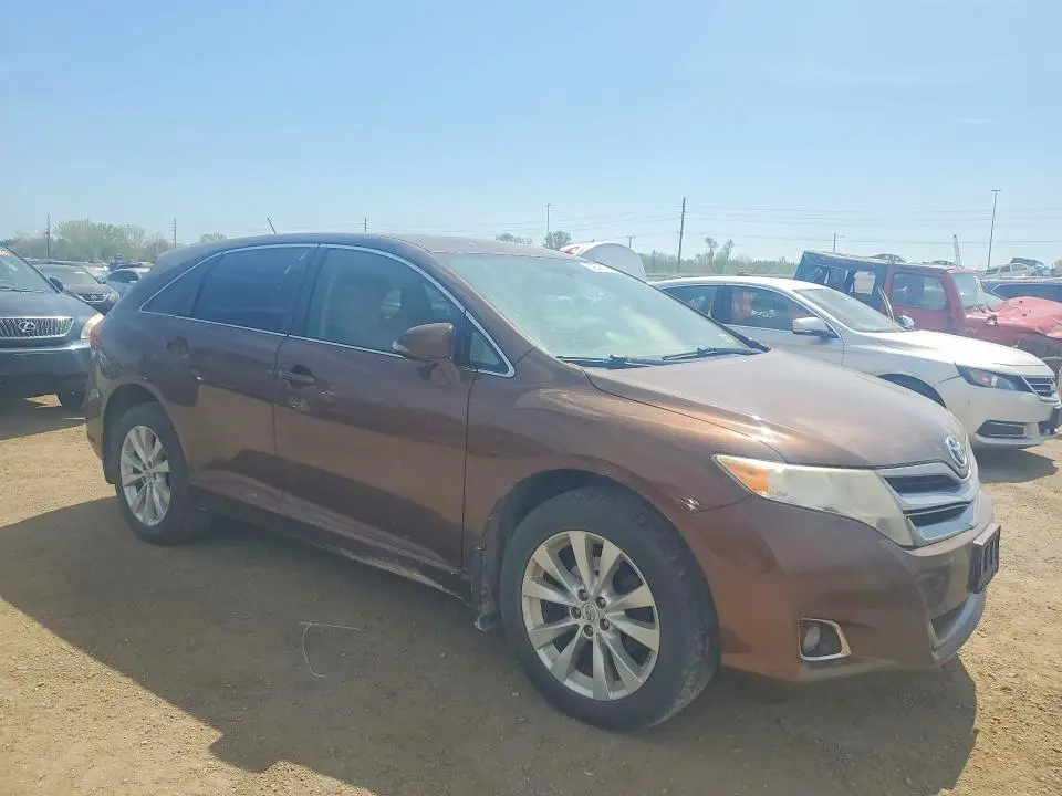 2013 TOYOTA VENZA LE  