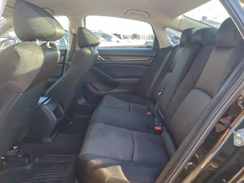 2018 HONDA ACCORD LX  