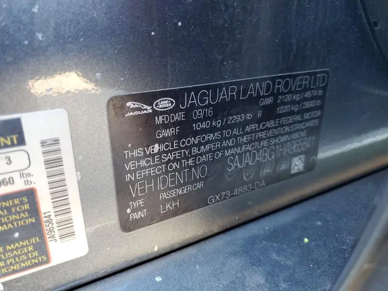 2017 JAGUAR XE PREMIUM  