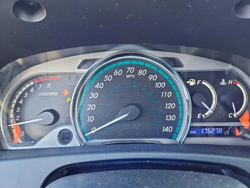 2013 TOYOTA VENZA LE  