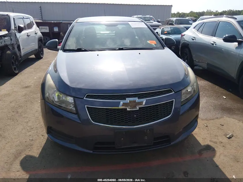 2013 CHEVROLET CRUZE LS AUTO