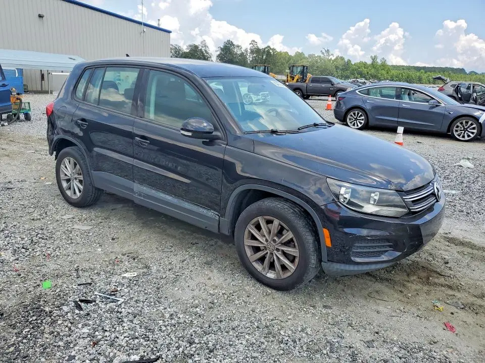 2017 VOLKSWAGEN TIGUAN S  