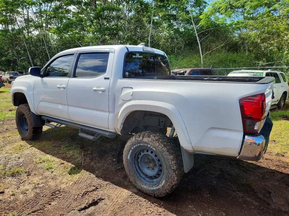 2019 TOYOTA TACOMA SR V6  