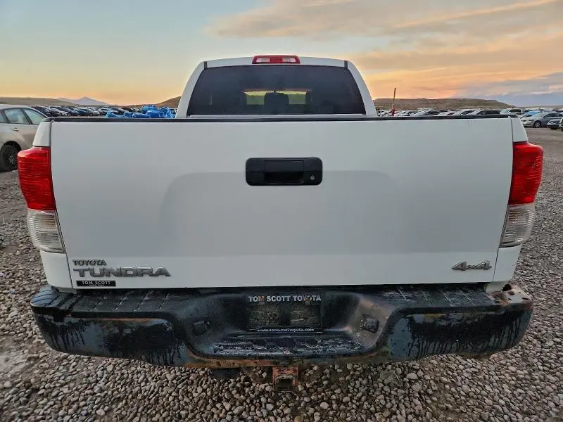 2010 TOYOTA TUNDRA DOUBLE CAB SR5  