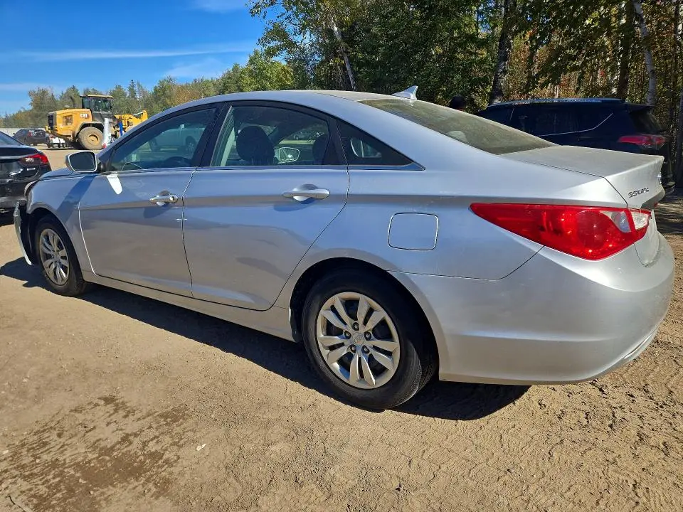 2011 HYUNDAI SONATA GLS  