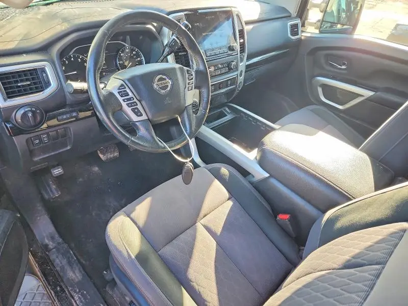 2020 NISSAN TITAN SV  