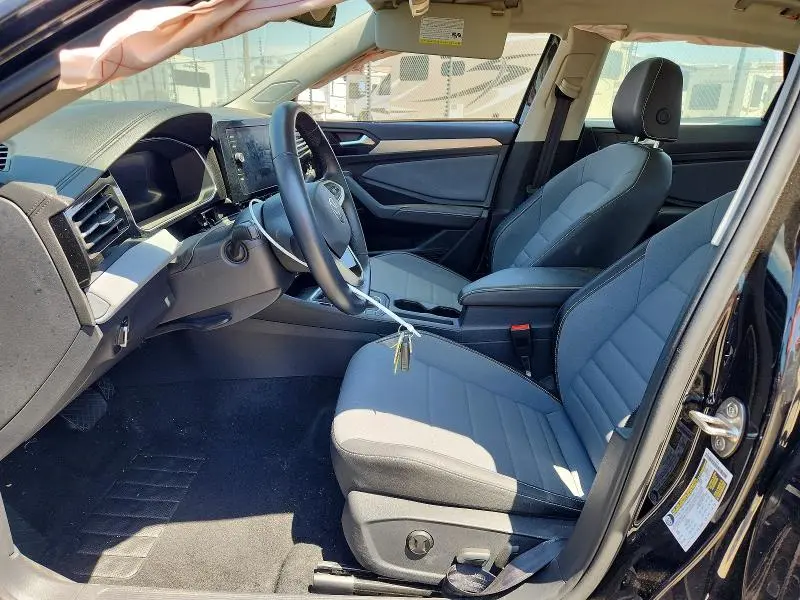 2025 VOLKSWAGEN JETTA SE  