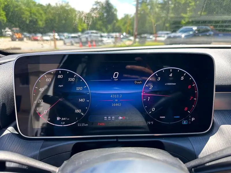 2025 MERCEDES-BENZ C 300 4MATIC  