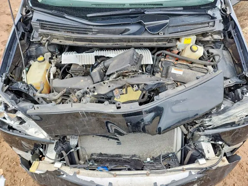 2013 TOYOTA PRIUS PERSONA SERIES SE  