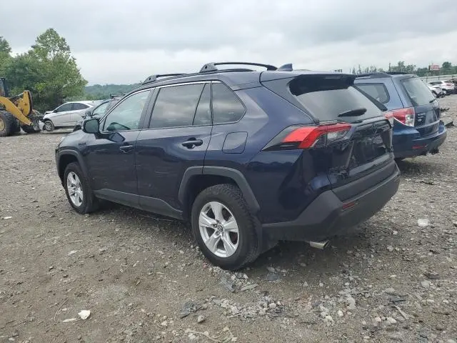 2020 TOYOTA RAV4 XLE  