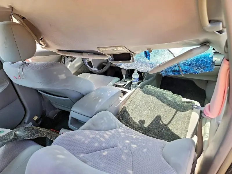 2011 TOYOTA CAMRY LE  