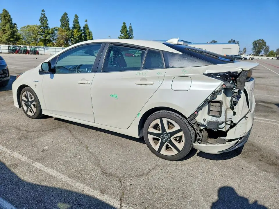 2017 TOYOTA PRIUS   