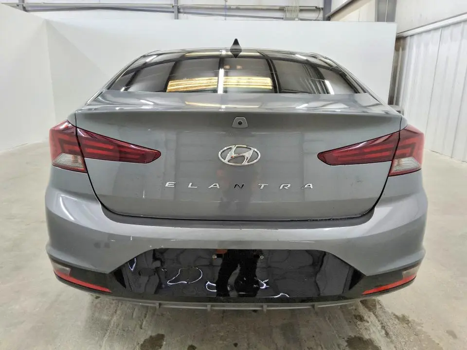 2019 HYUNDAI ELANTRA SEL  