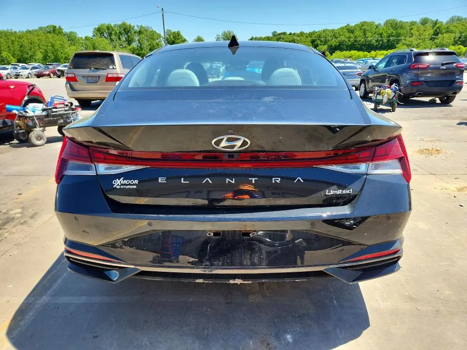 2021 HYUNDAI ELANTRA   