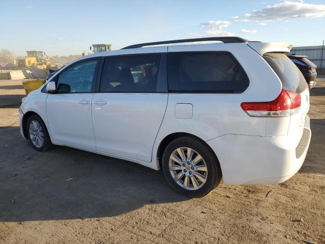 2012 TOYOTA SIENNA LE