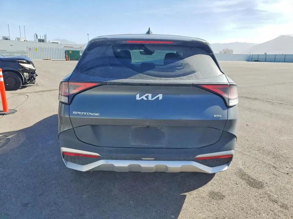 2023 KIA SPORTAGE LX  