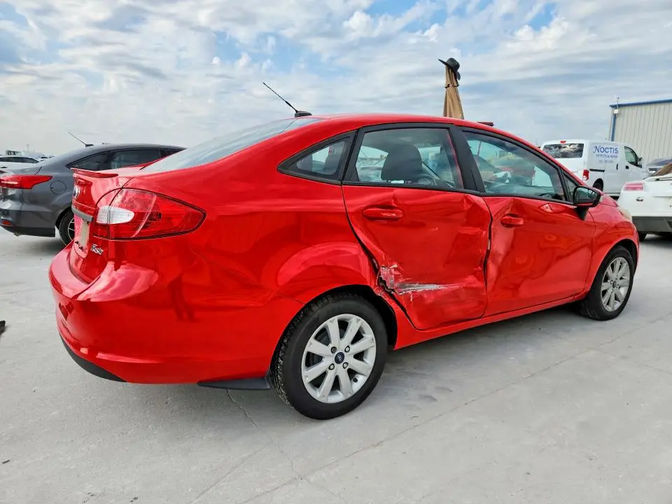 2013 FORD FIESTA SE  