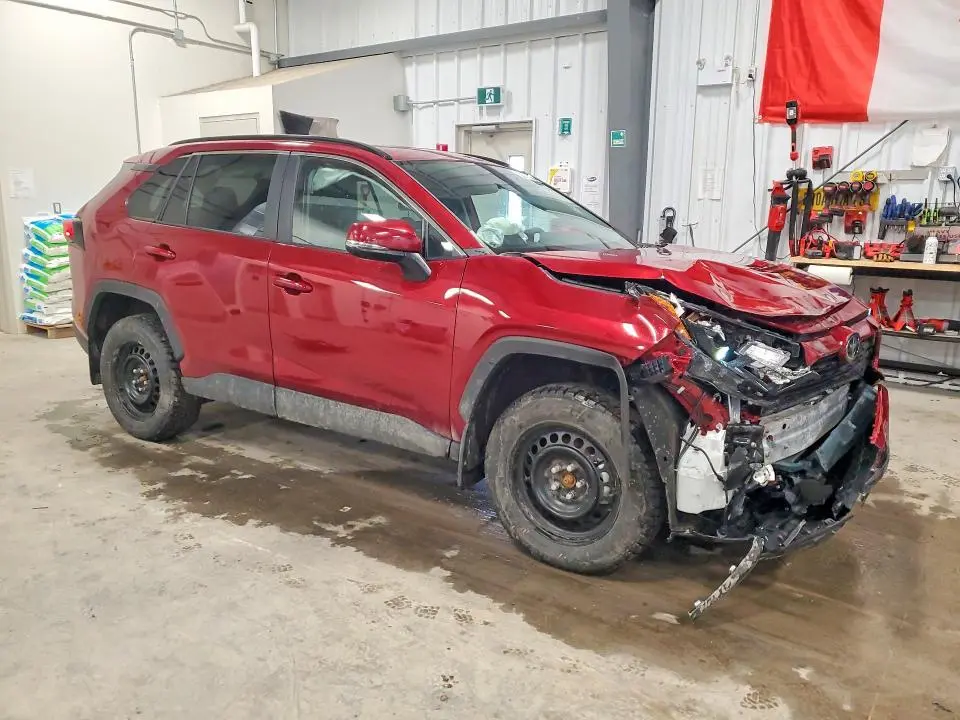 2025 TOYOTA RAV4 XLE  
