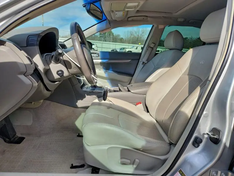 2013 INFINITI G37 BASE  