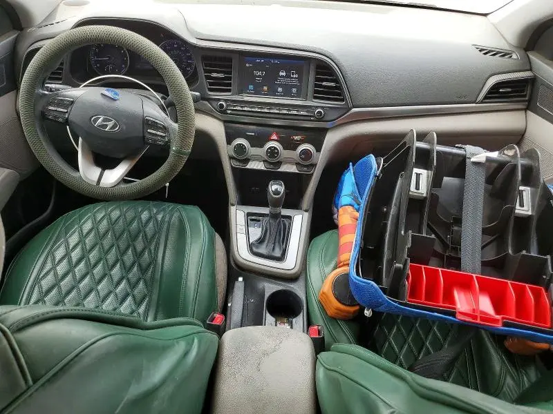 2019 HYUNDAI ELANTRA SEL  