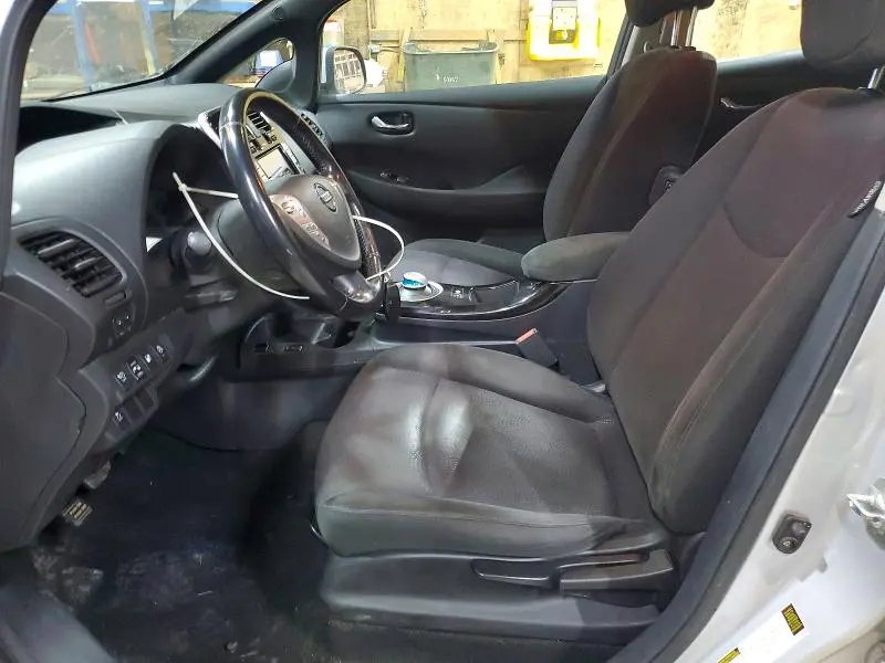 2013 NISSAN LEAF S  