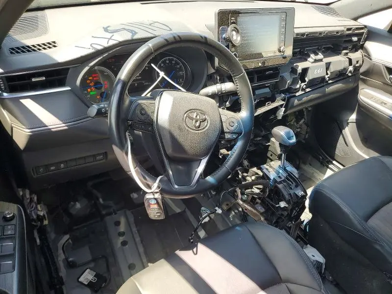 2021 TOYOTA VENZA XLE  