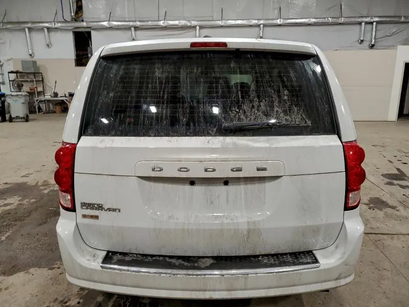 2016 DODGE GRAND CARAVAN SE  