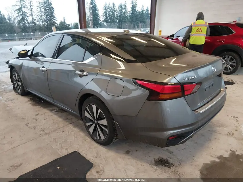 2020 NISSAN ALTIMA SV FWD