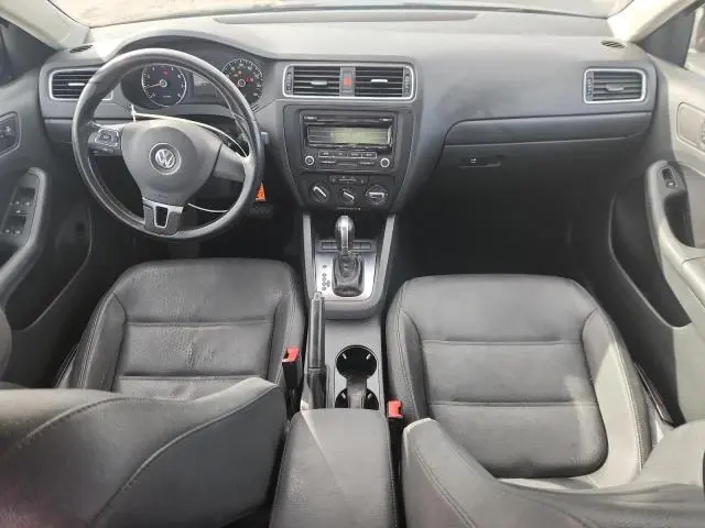 2012 VOLKSWAGEN JETTA SE  