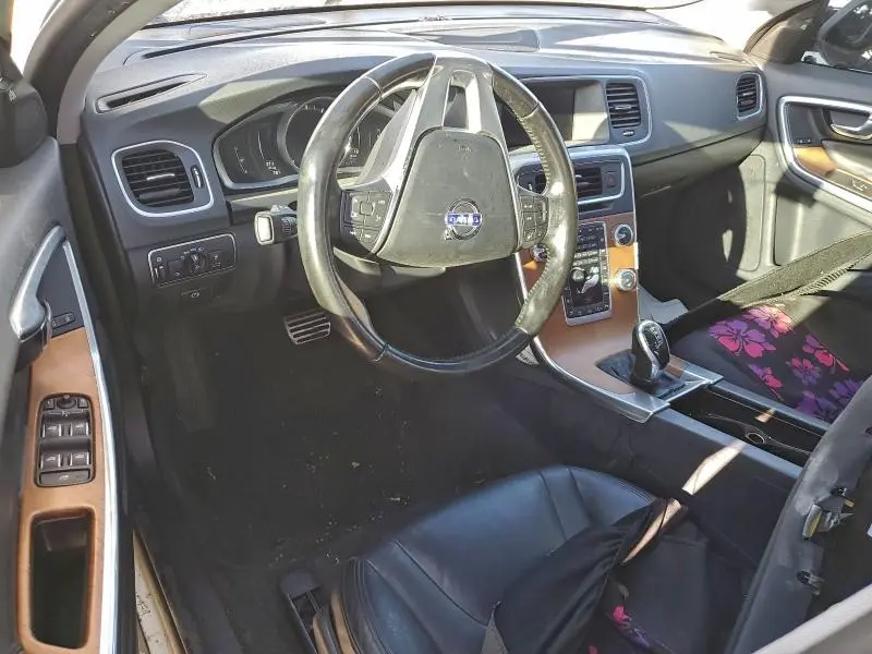 2016 VOLVO S60 PLATINUM  