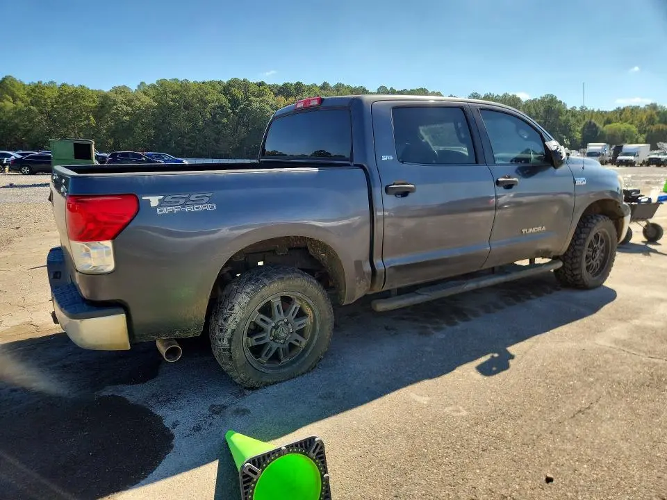 2013 TOYOTA TUNDRA CREWMAX SR5  