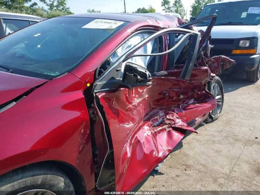 2016 TOYOTA CAMRY SE