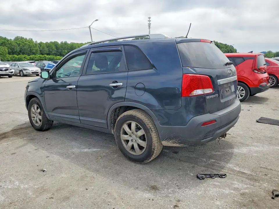 2013 KIA SORENTO LX  