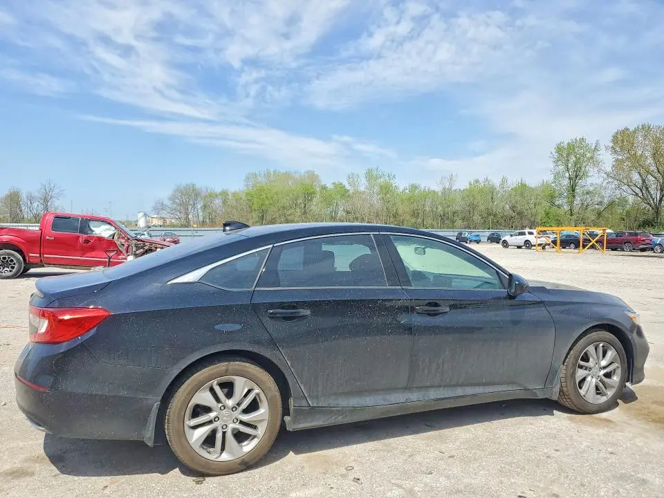 2018 HONDA ACCORD LX  