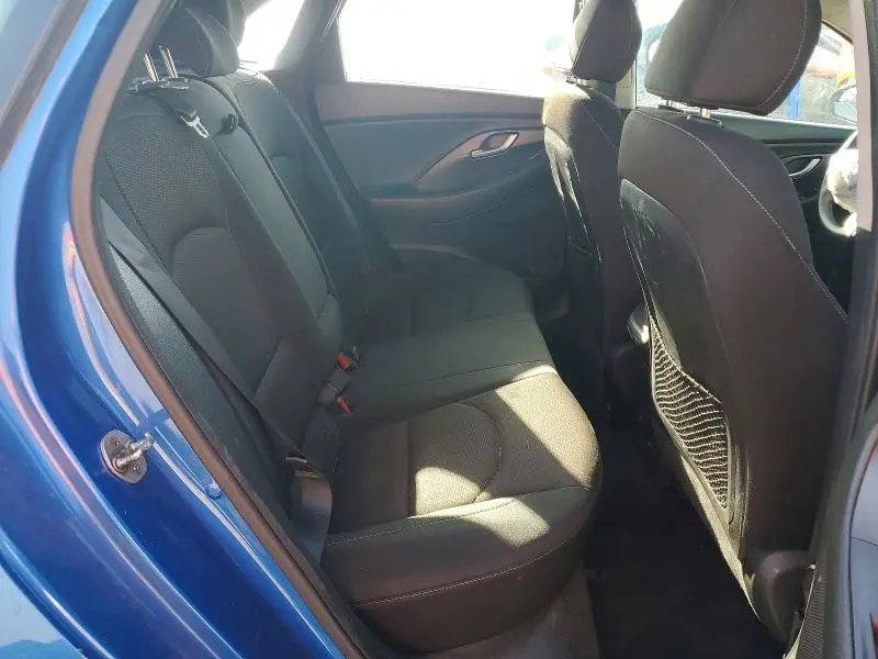 2018 HYUNDAI ELANTRA GT BASE  