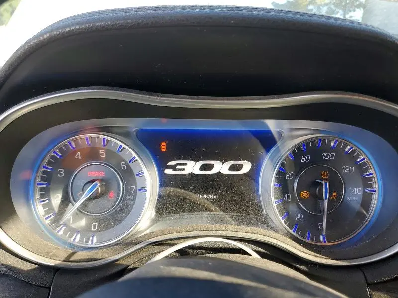 2015 CHRYSLER 300 LIMITED  